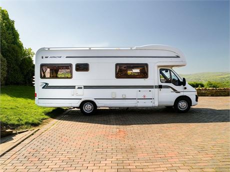 Auto-Trail Apache 700 3