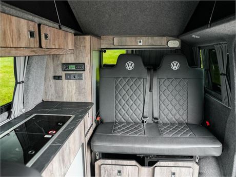 Volkswagen T6.1 Campervan Transporter 2.0 35