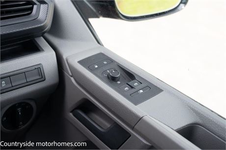 Volkswagen Transporter T6.1 51