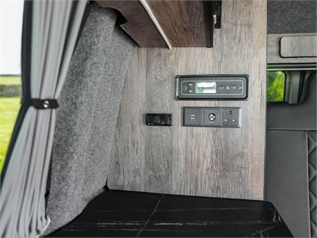 Volkswagen T6.1 Campervan Transporter 2.0 61