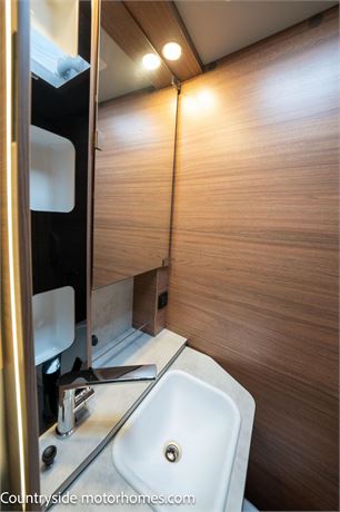 Knaus Tourer Van 20
