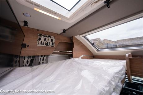 Knaus Tourer Van 32