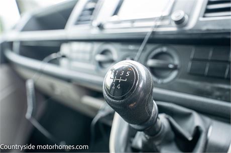 Volkswagen Transporter 57