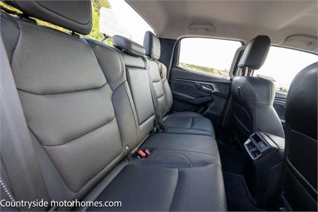 Isuzu D-Max 1.9 TD DL40 Auto 4WD Euro 6 (s/s) 4dr 103