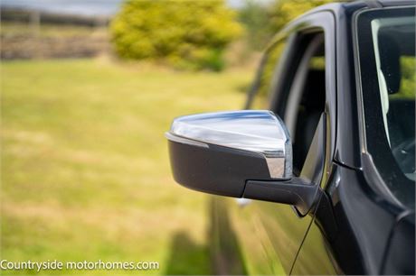 Isuzu D-Max 1.9 TD DL40 Auto 4WD Euro 6 (s/s) 4dr 14