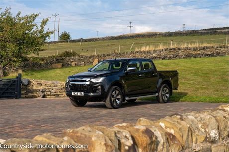 Isuzu D-Max 1.9 TD DL40 Auto 4WD Euro 6 (s/s) 4dr 25