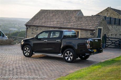 Isuzu D-Max 1.9 TD DL40 Auto 4WD Euro 6 (s/s) 4dr 73