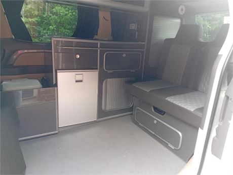 Toyota Alphard 2.4 4wd 8