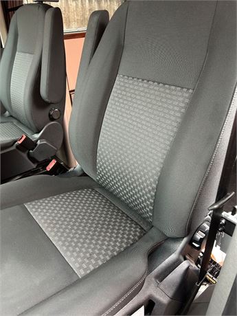 Ford Transit Custom 185 Auto 2.0 32